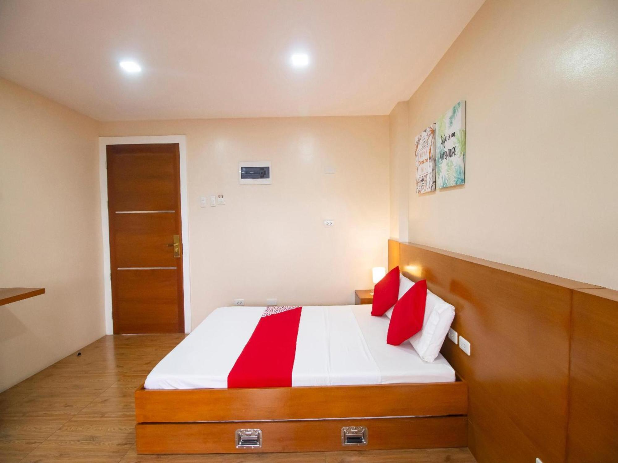 Super Oyo 832 The Teepee Place Hostel & Residence Inn 宿务 外观 照片