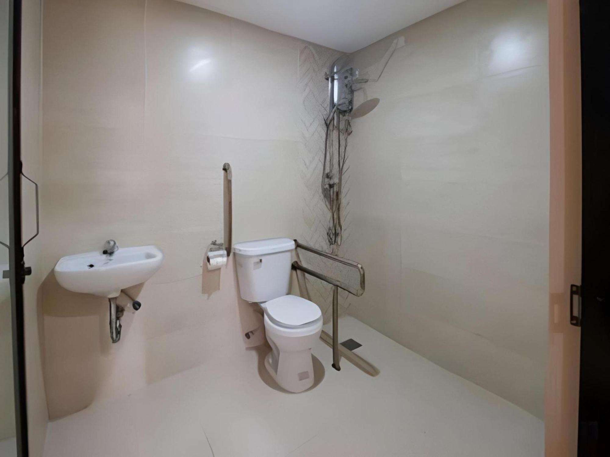 Super Oyo 832 The Teepee Place Hostel & Residence Inn 宿务 外观 照片