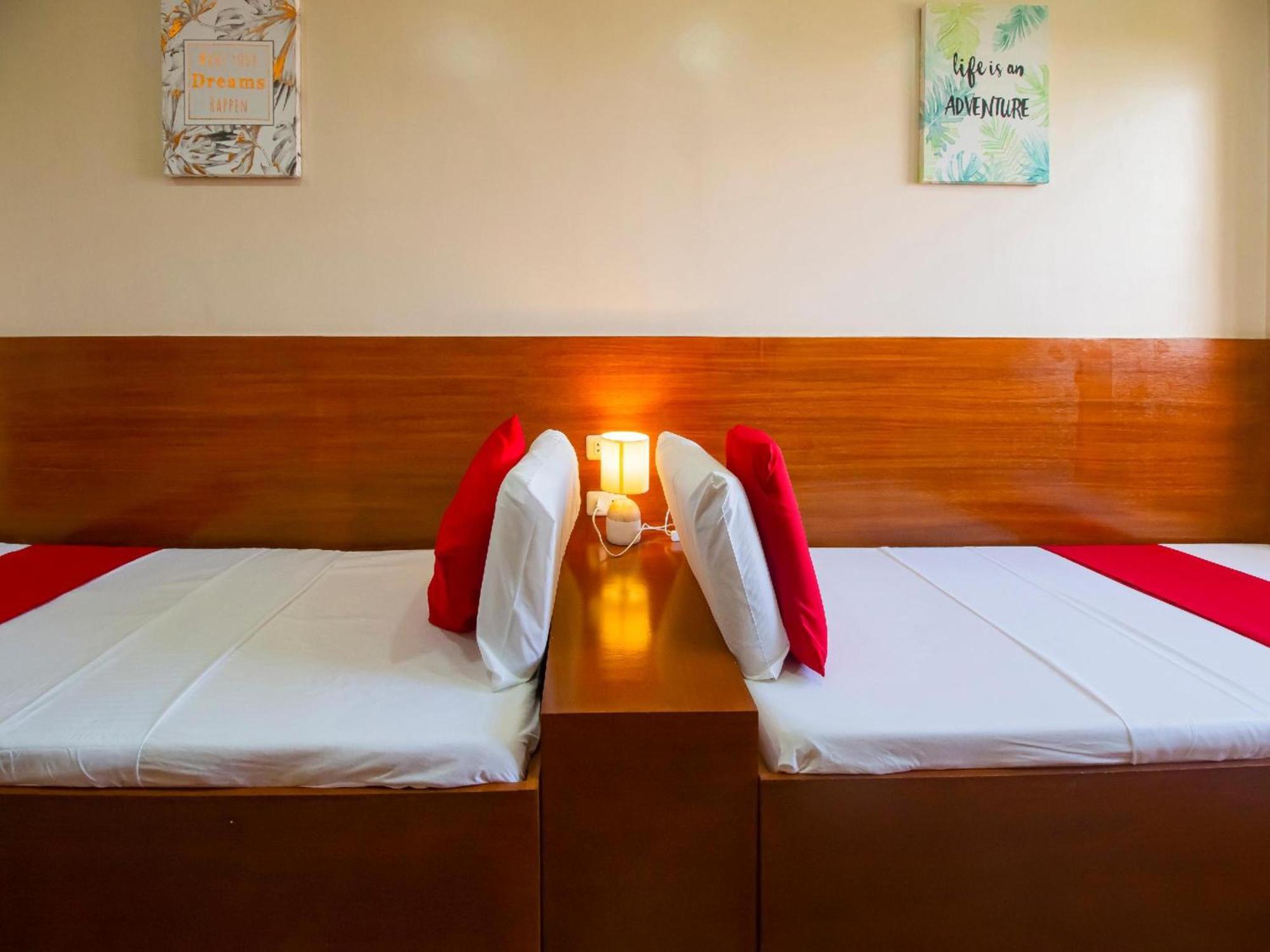 Super Oyo 832 The Teepee Place Hostel & Residence Inn 宿务 外观 照片