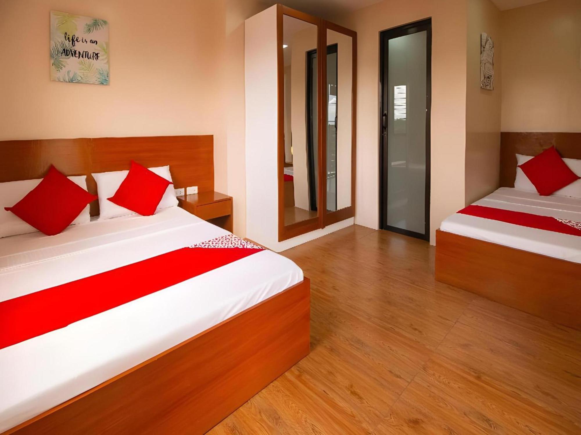 Super Oyo 832 The Teepee Place Hostel & Residence Inn 宿务 外观 照片